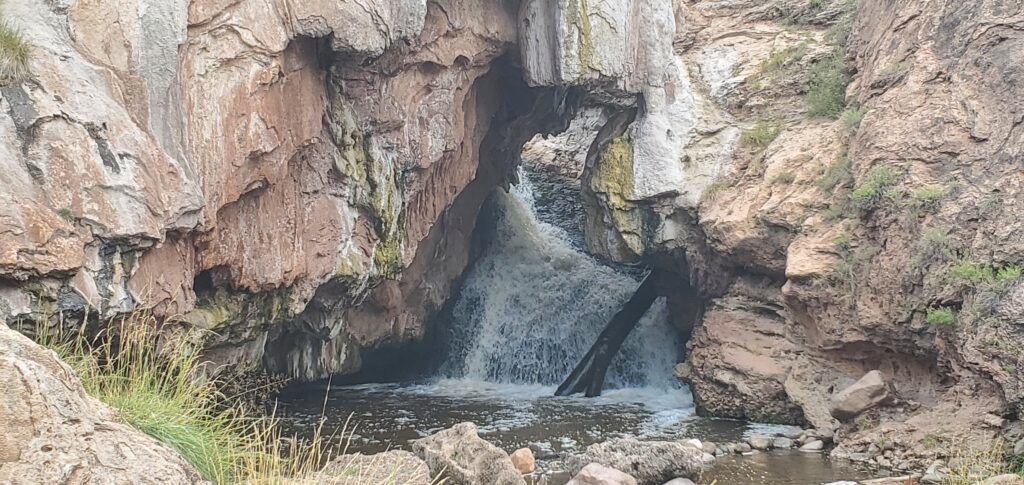 The falls pouring down Soda Dam